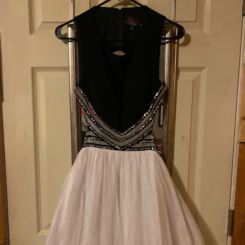 FANCY DRESS - Picture 2 of 5